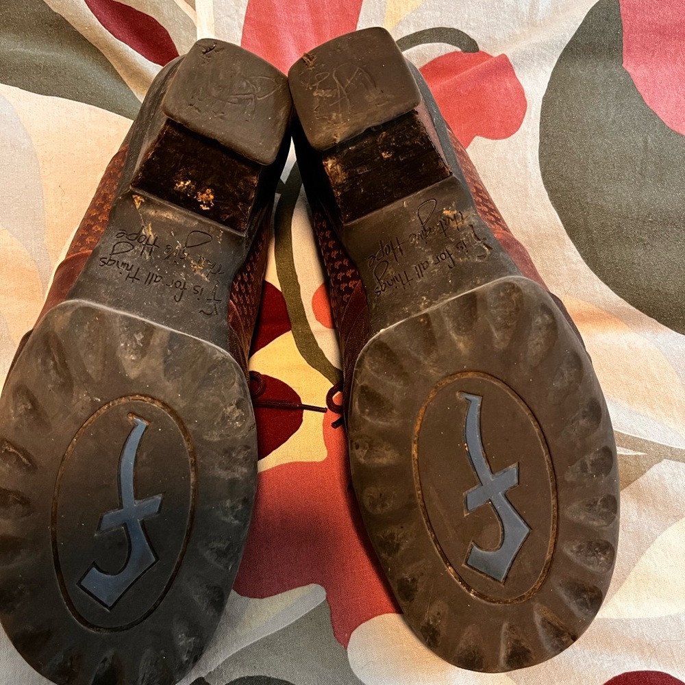 Brown and tan John Fluevog shoes, size 8. Good used condition pls see all photos - Picture 9 of 10